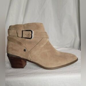 Essex Lane Tan Ankle Boots